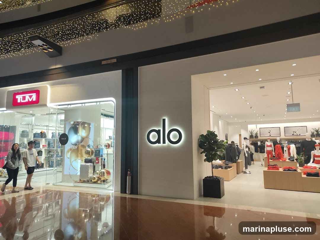 Singapore Marina Bay Sands Lululemon