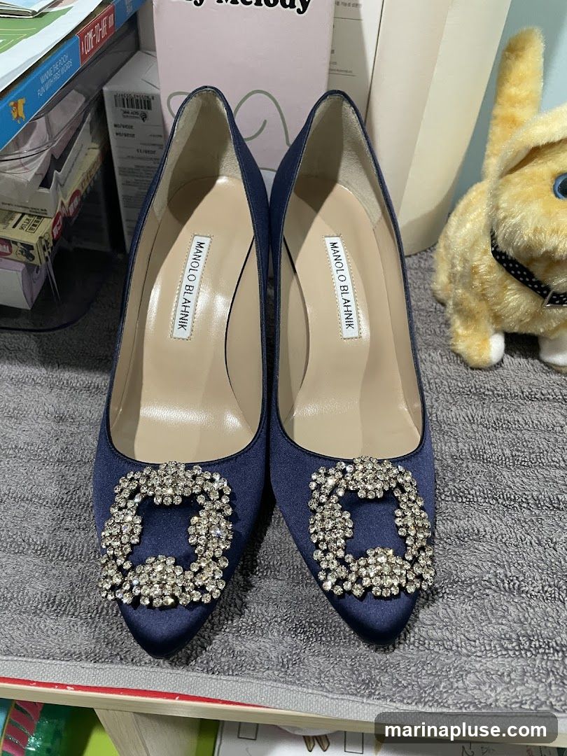 MANOLO BLAHNIK
