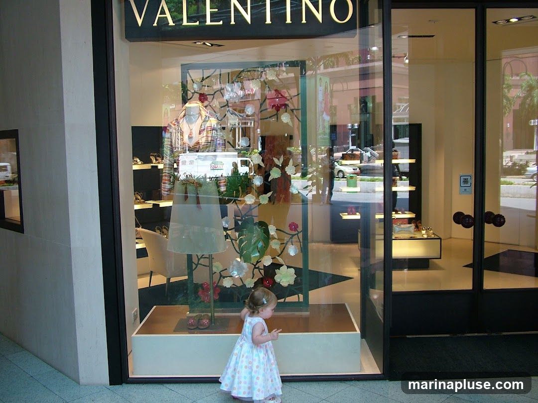VALENTINO