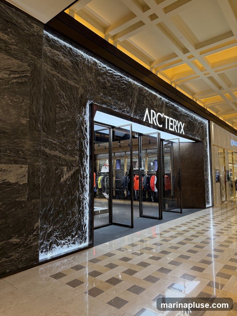 Arc'teryx Marina Bay Sands
