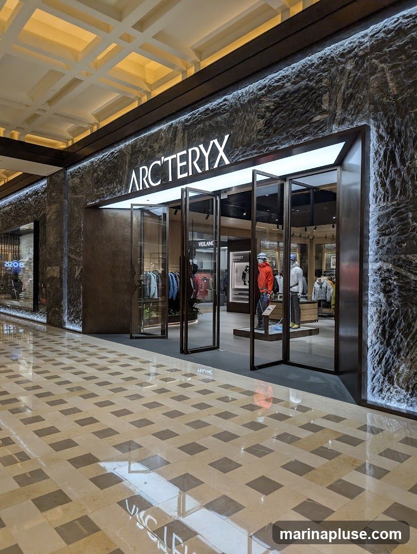 Arc'teryx Marina Bay Sands