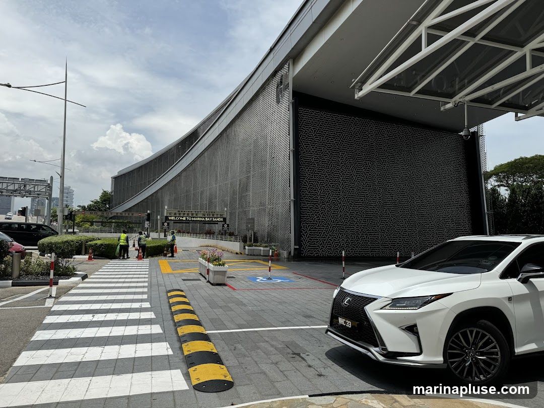 HOTEL & SKYPARK GIFT SHOP