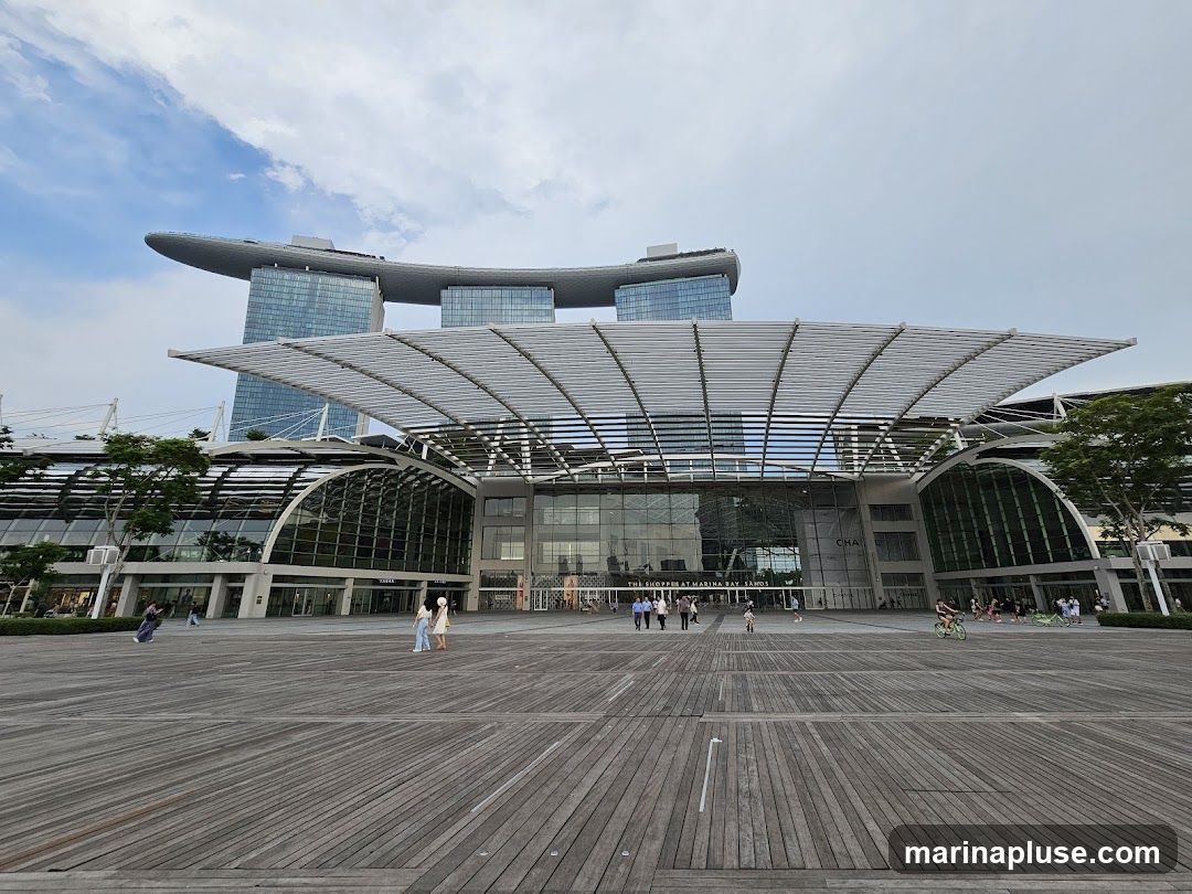 Rain Oculus - Marina Bay Sands