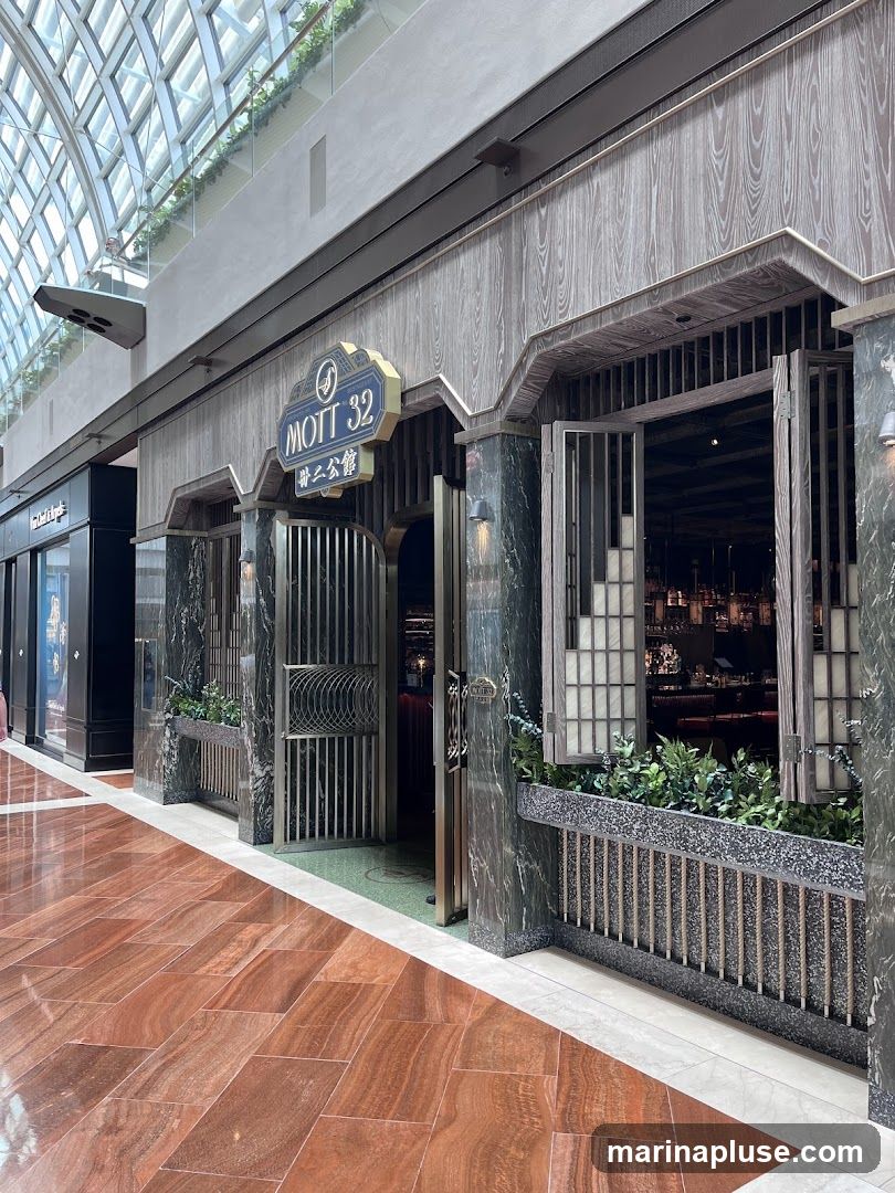 Mott 32 Singapore