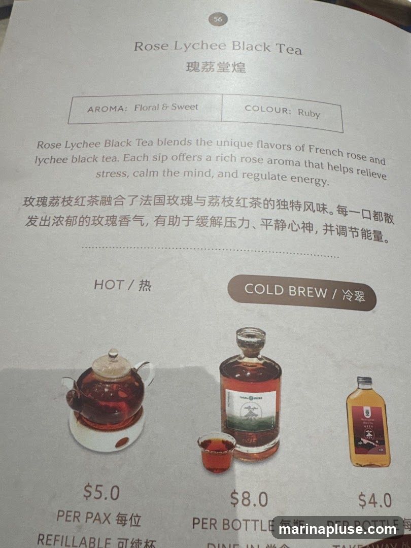 Rose Lychee Black Tea blends the unique flavors of French rose and lychee black tea. Each sip offers a rich rose aroma that helps relieve stress, calm the mind, and regulate energy.