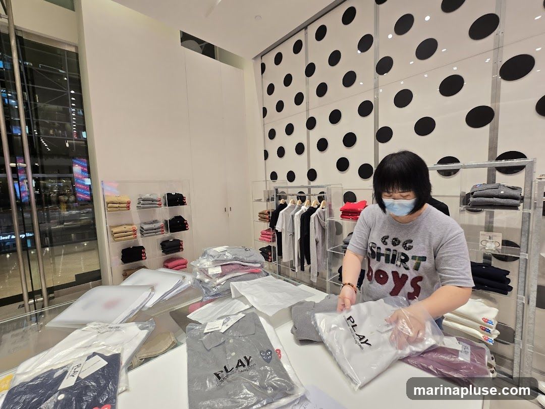 Club21 X PLAY Comme des Garçons